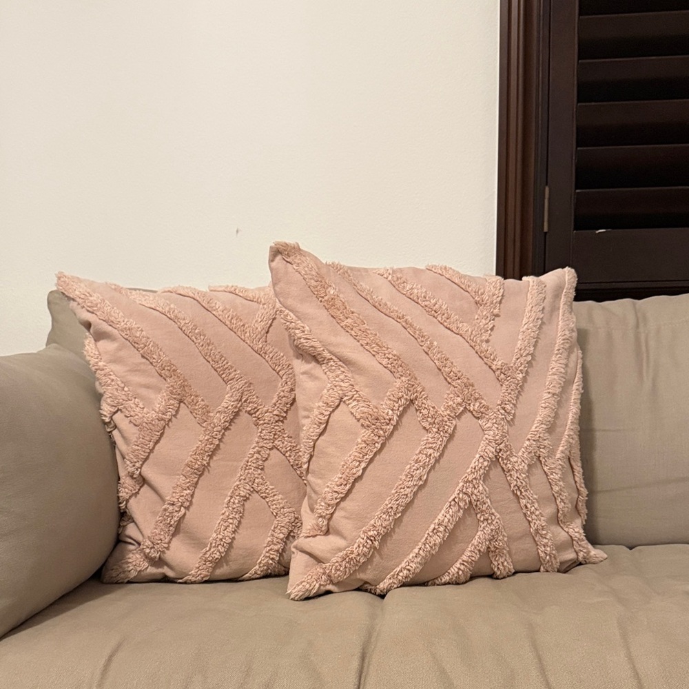 Set of 2 Blush Pink Textured Throw Pillows - Boho / Modern Farmhouse Décor